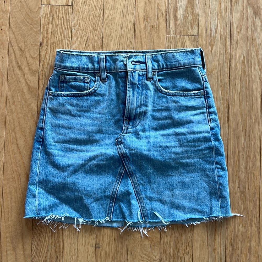 Everlane denim skirt